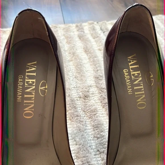 Patent Leather Pumps - Picture 12 of 13